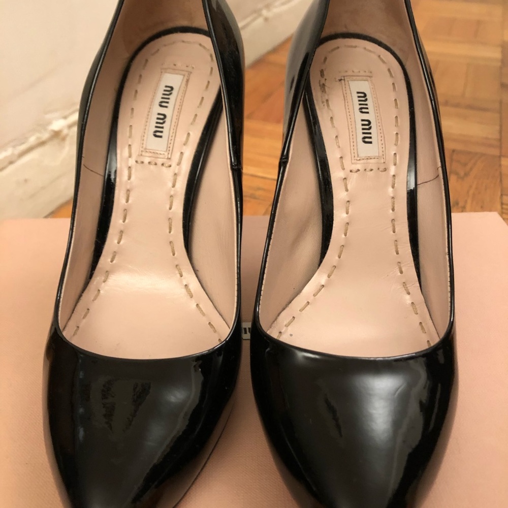 Miu Miu Patent Leather Black Pumps - Picture 2 of 8